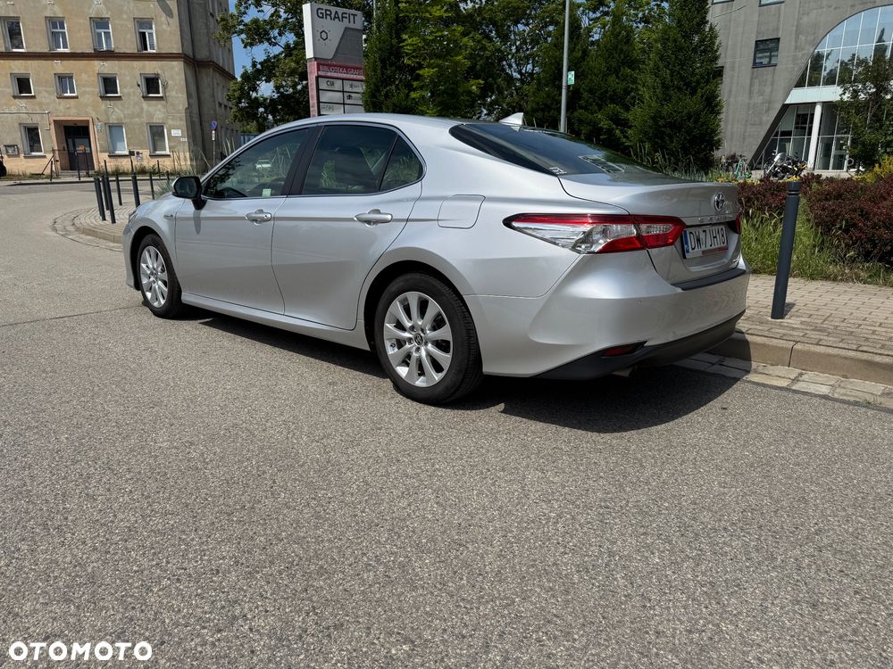 Toyota Camry 2.5 Hybrid Executive CVT - 4