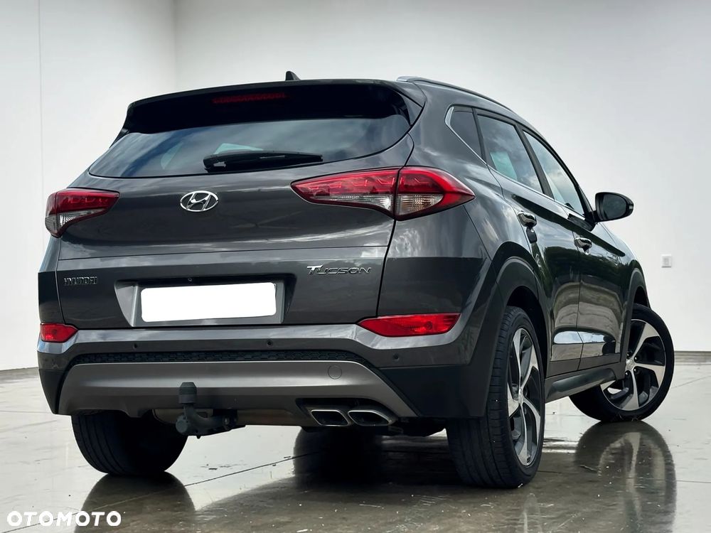 Hyundai Tucson - 16