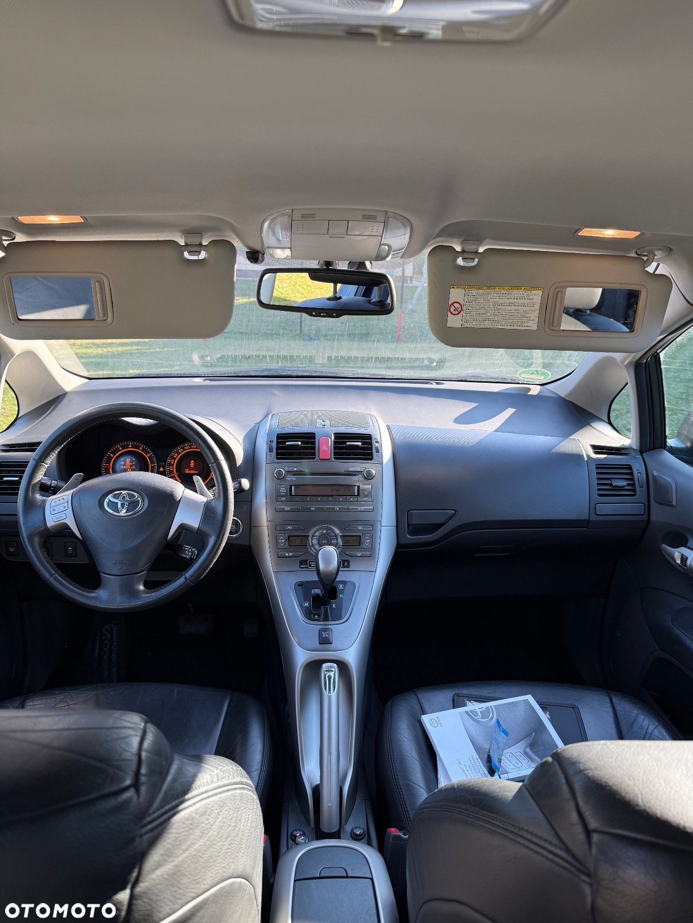 Toyota Auris 1.6 VVT-i Premium MM - 8