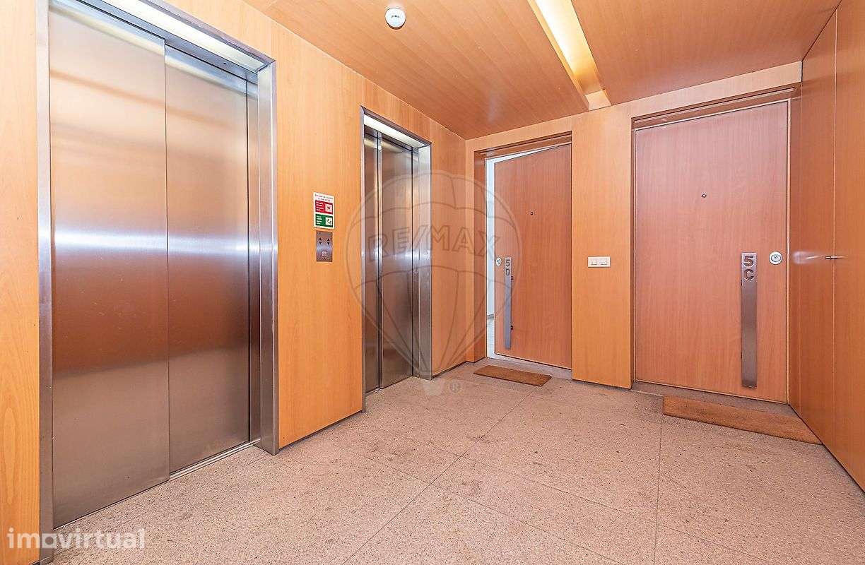 Apartamento T2 para arrendamento - Grande imagem: 2/29