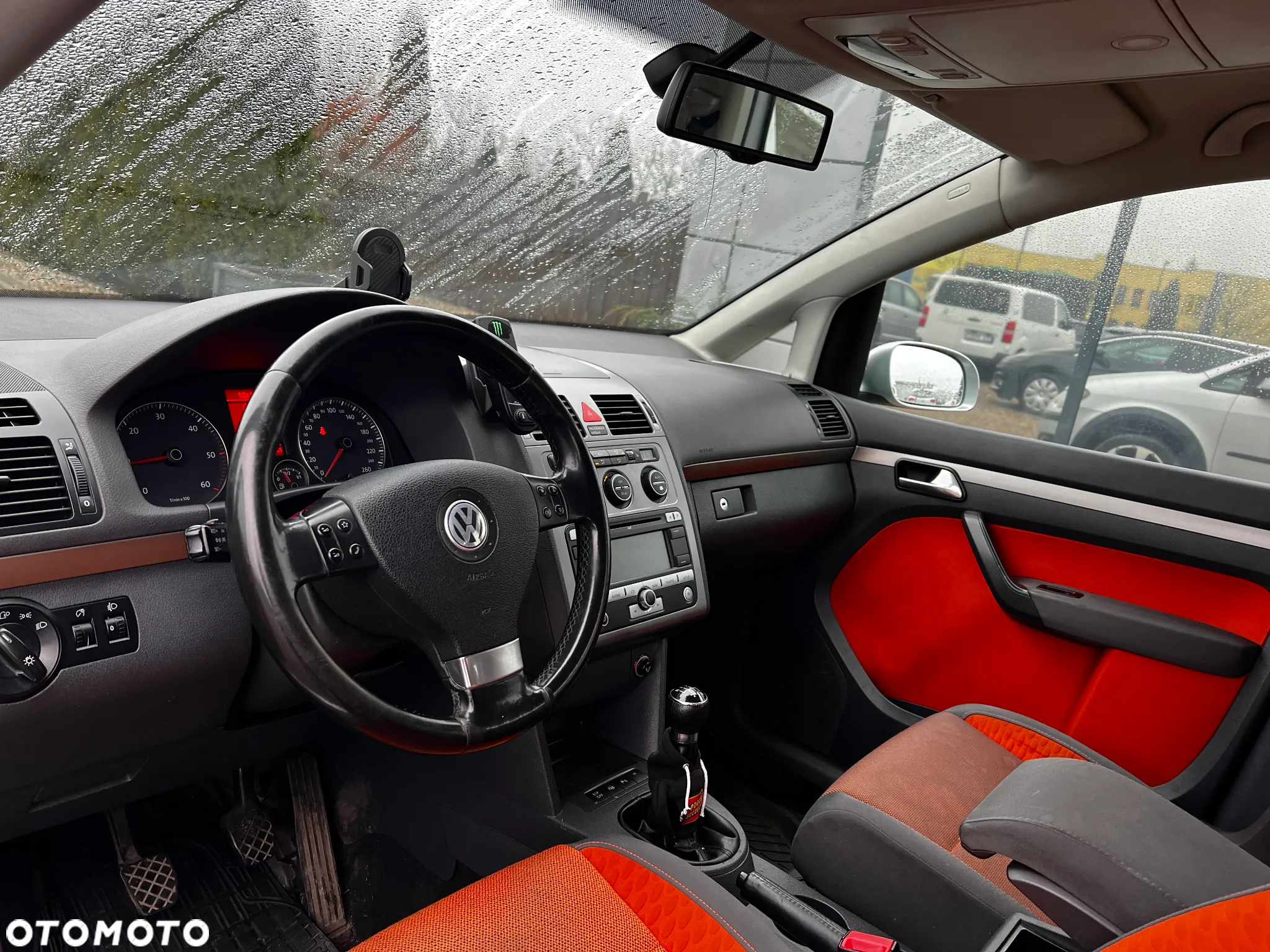 Volkswagen Touran 2.0 TDI DPF Cross - 20