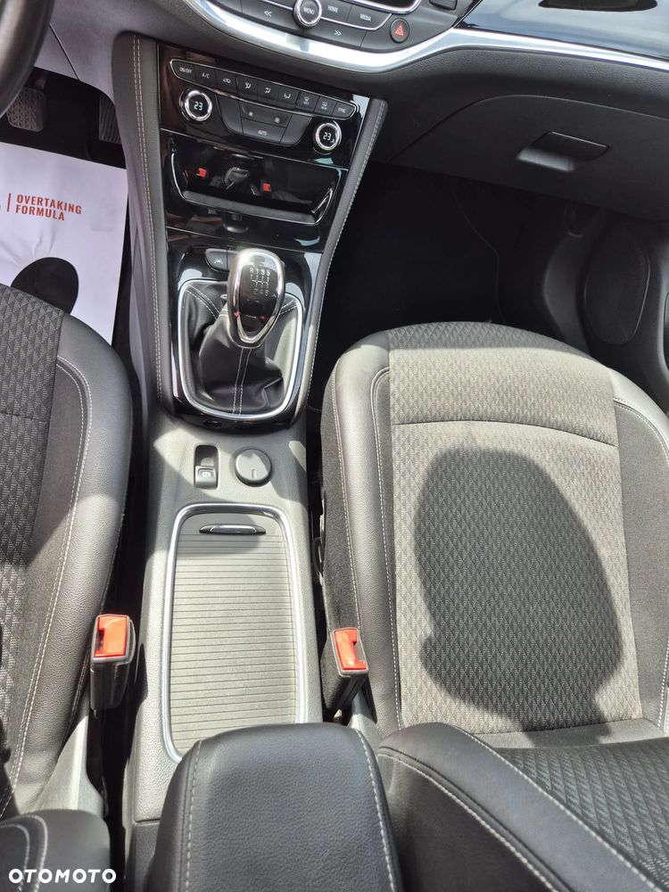 Opel Astra - 11