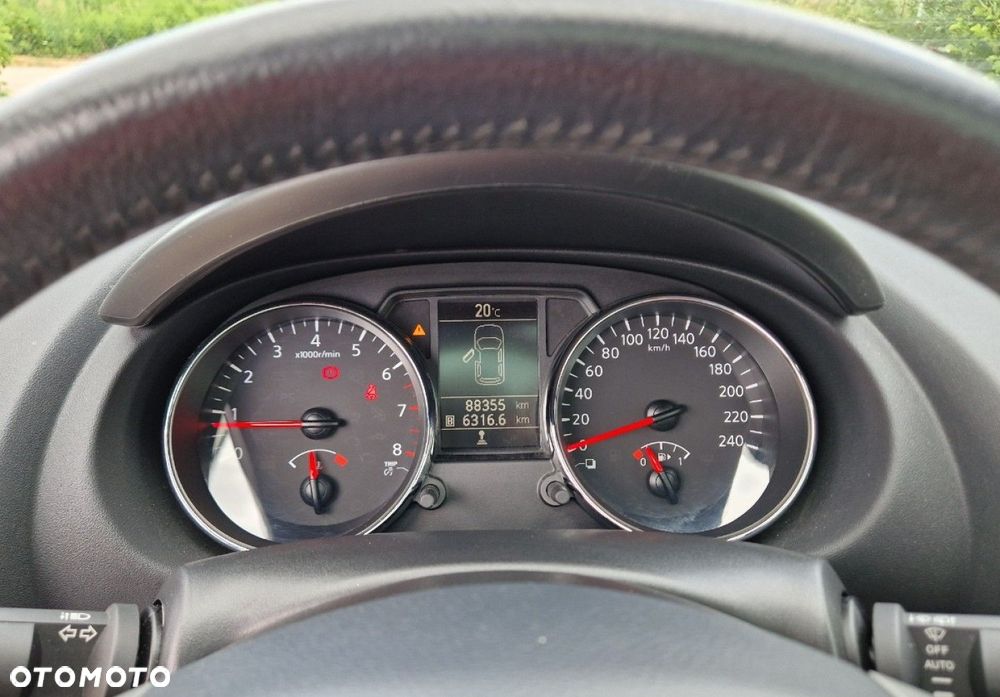 Nissan Qashqai 2.0 360 - 21