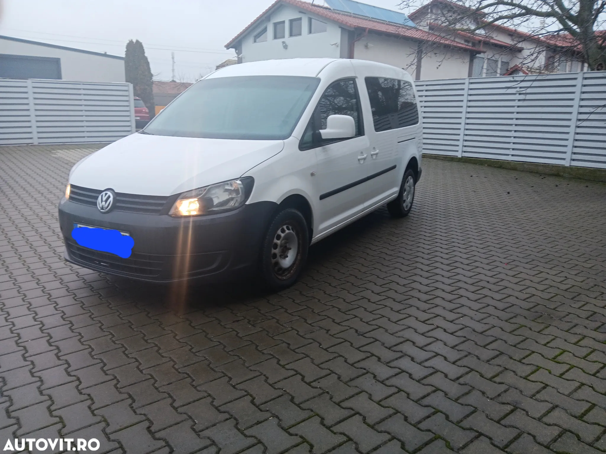 Volkswagen Caddy - 4
