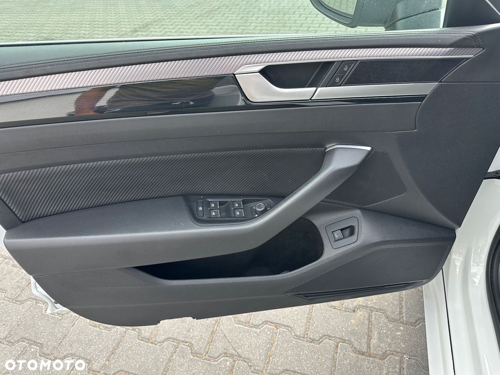 Volkswagen Arteon 2.0 TSI 4Motion R DSG - 29