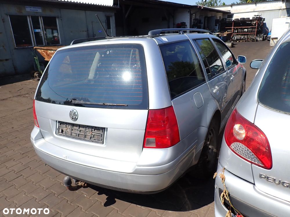 CZĘŚĆI - Vw Bora 1,6 105KM AUS KOMBI Variant 5B lakier LA7W 2000r. INDEX - 10109 - 4
