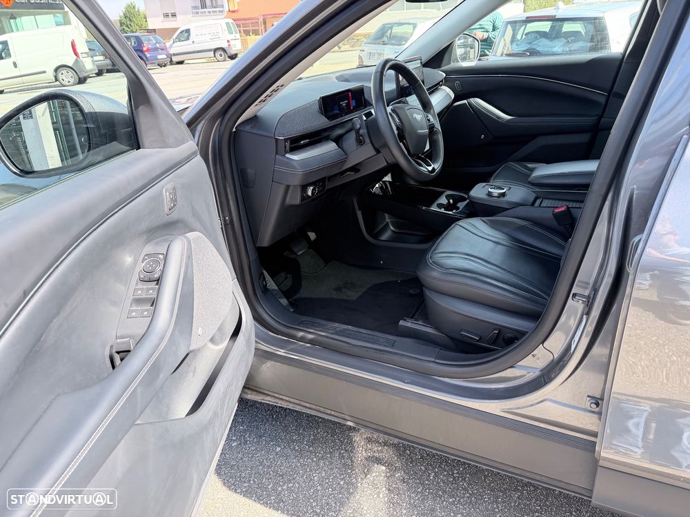 Ford Mustang Mach-E 75.7 kWh Base - 15