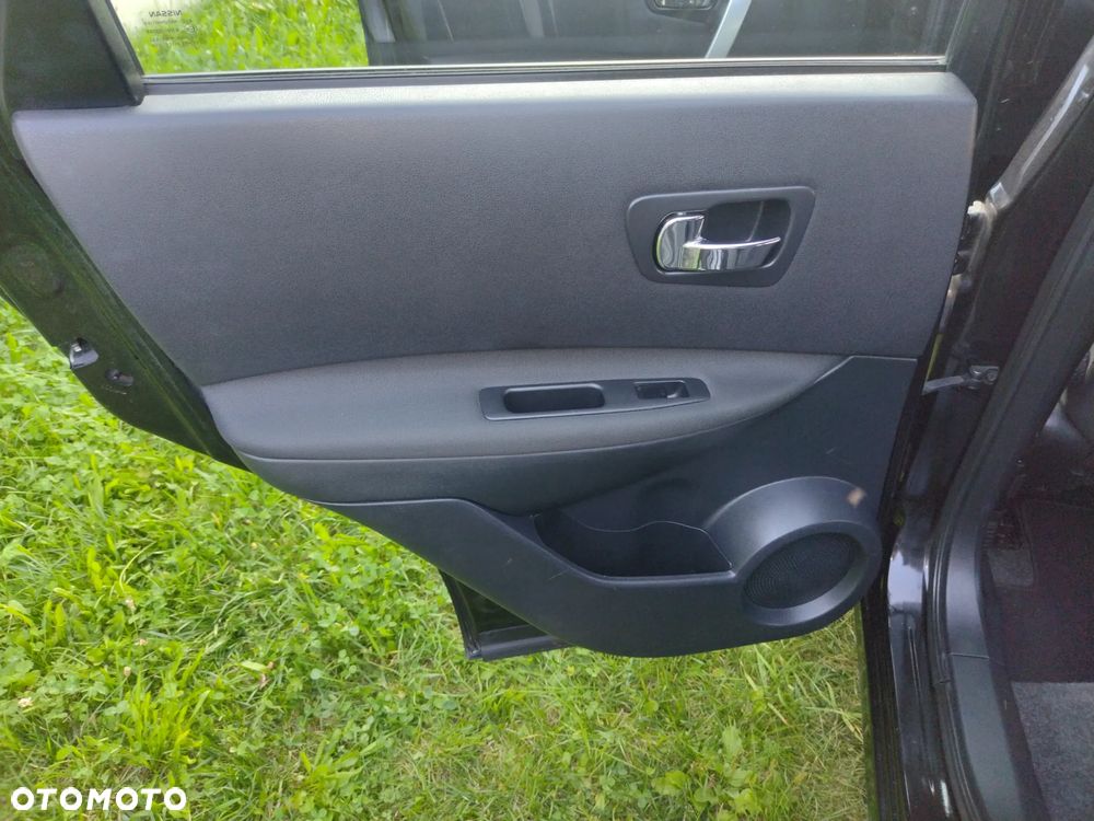 Nissan Qashqai 2.0 360 - 16