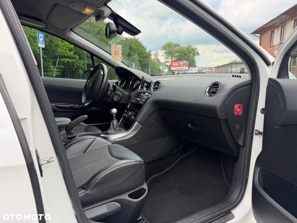 Peugeot 308 1.6 THP GTi - 11