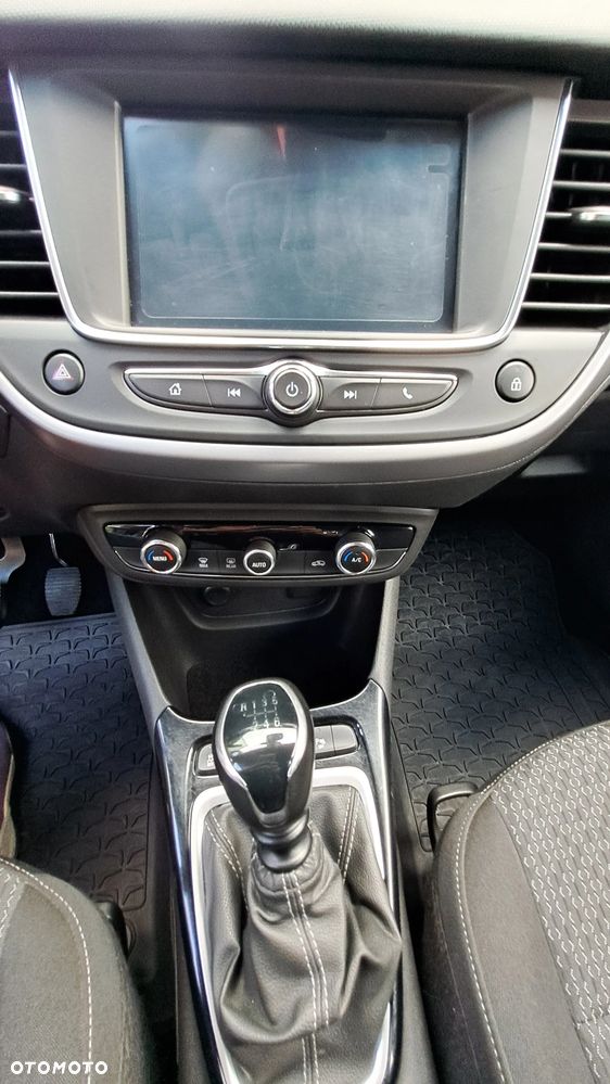 Opel Crossland X - 9