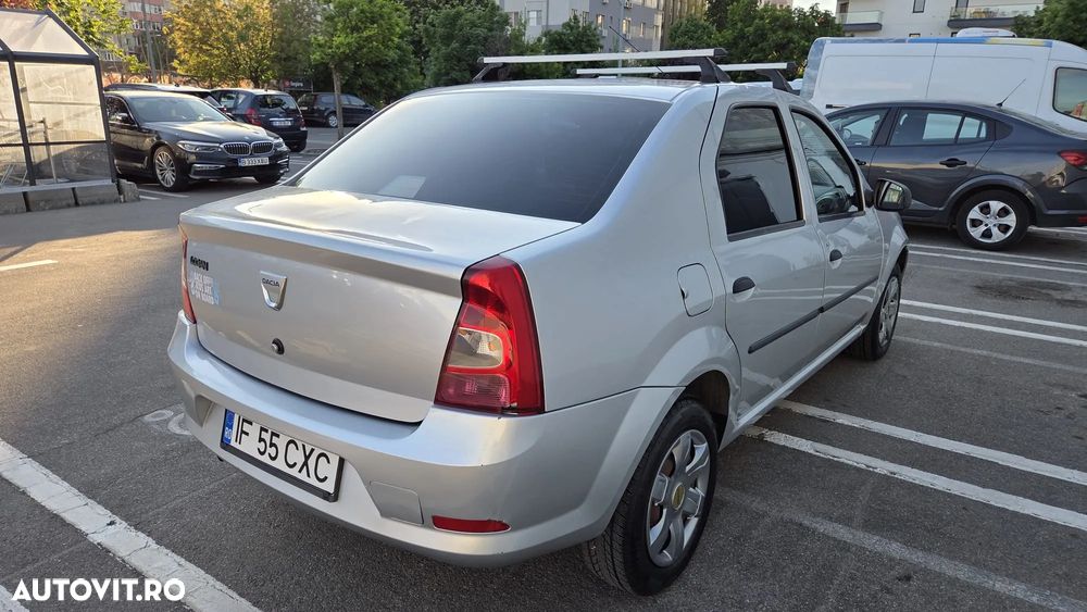 Dacia Logan 1.6 MPI Laureate - 9