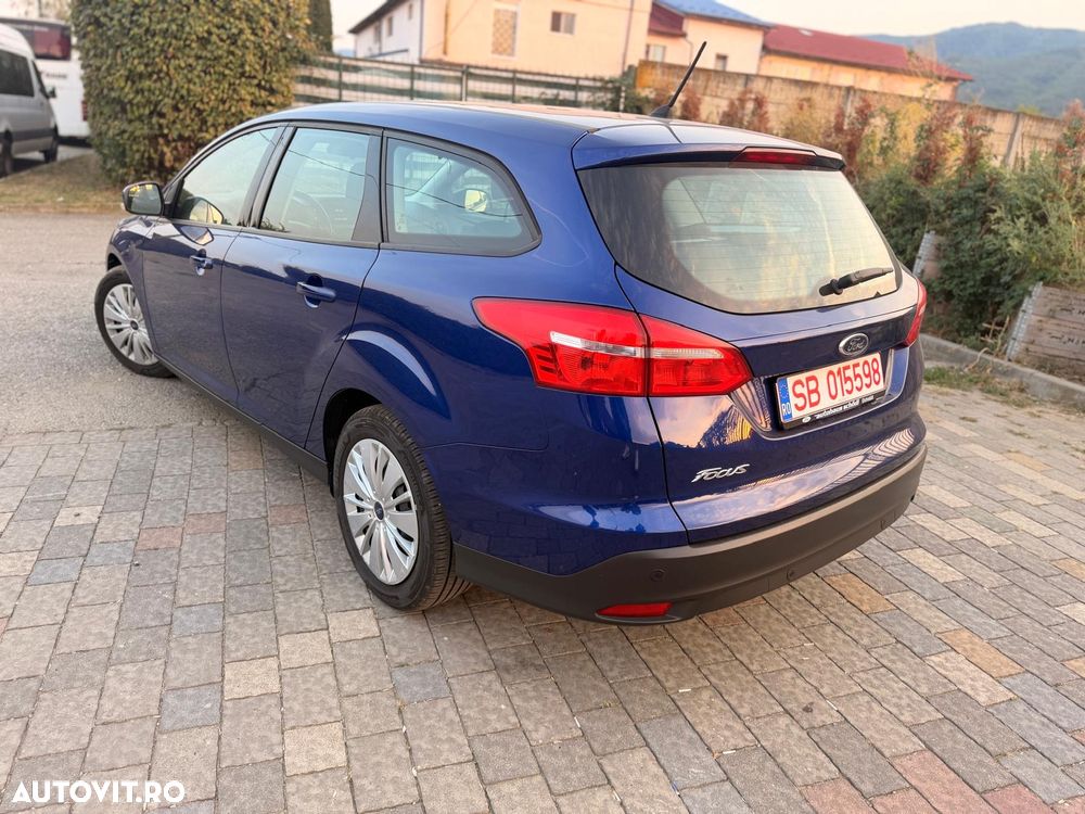 FORD Focus 2015 — imagine 6