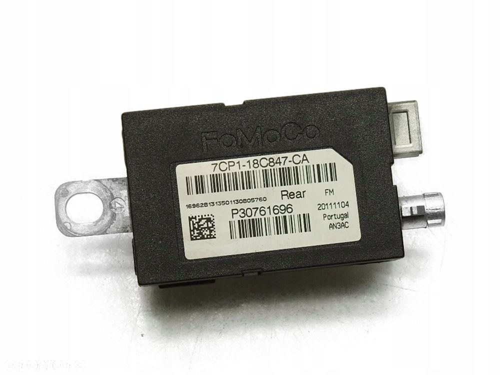 WZMACNIACZ ANTENY VOLVO V60 7CP1-18C847-CA - 1
