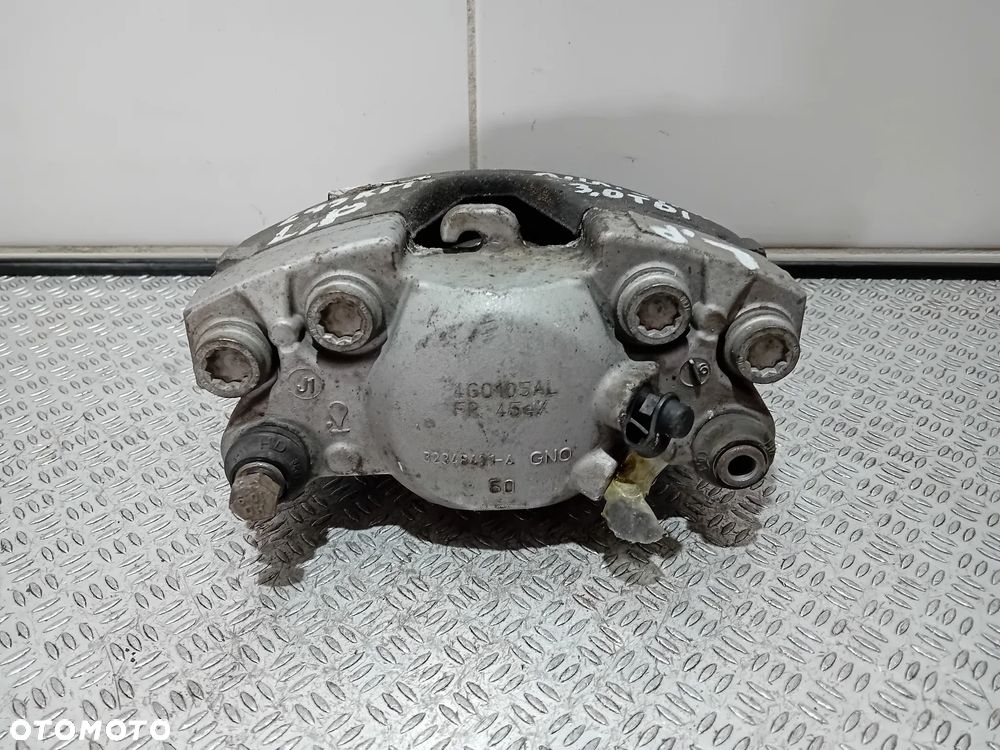zacisk hamulcowy lewy przód Audi A6 3.0 TDI 2012 - 2