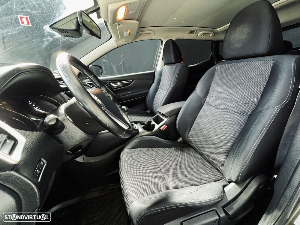 Nissan Qashqai 1.5 dCi Tekna - 22