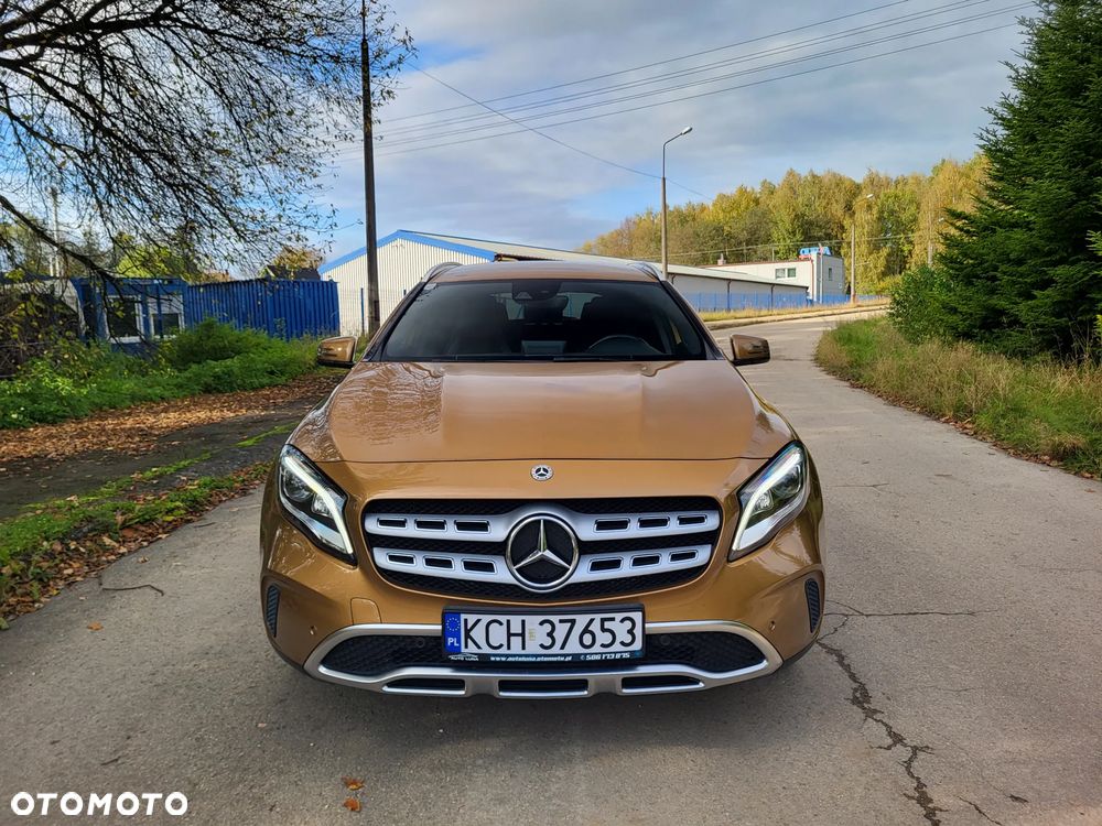 Mercedes-Benz GLA 180 Urban - 8
