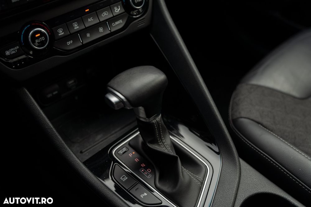 Kia Niro 1.6 GDI HEV 2WD OPF Aut. Vision - 19