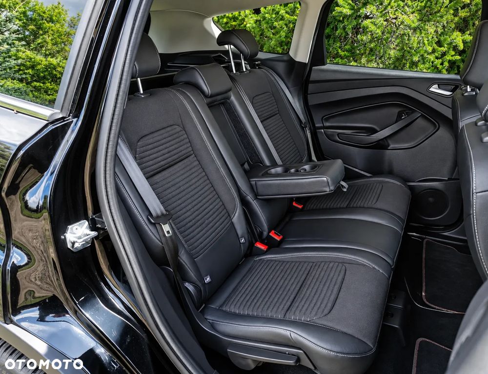 Ford Kuga 1.5 EcoBoost 2x4 Titanium - 11
