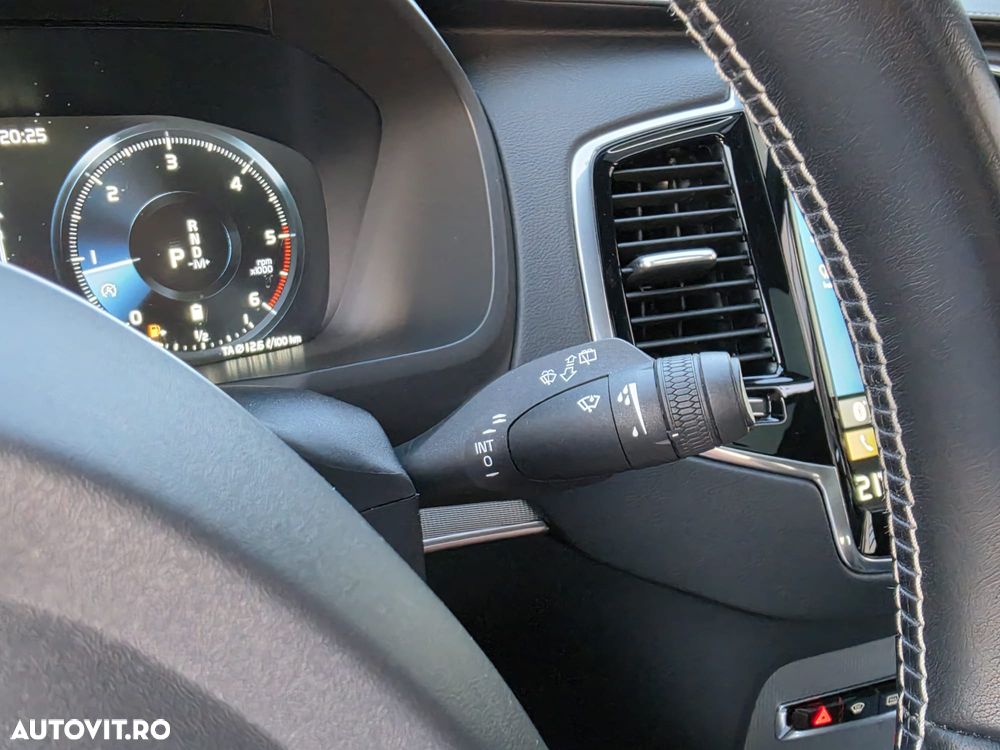 Volvo XC 90 B5 D AWD Geartronic RDesign - 28