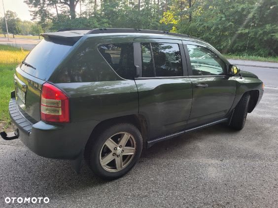 Jeep Compass - 4
