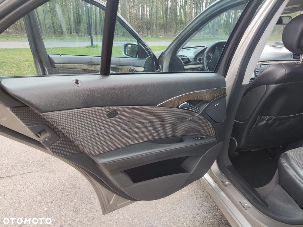 Mercedes-Benz Klasa E 200 Kompressor Automatik Avantgarde - 16