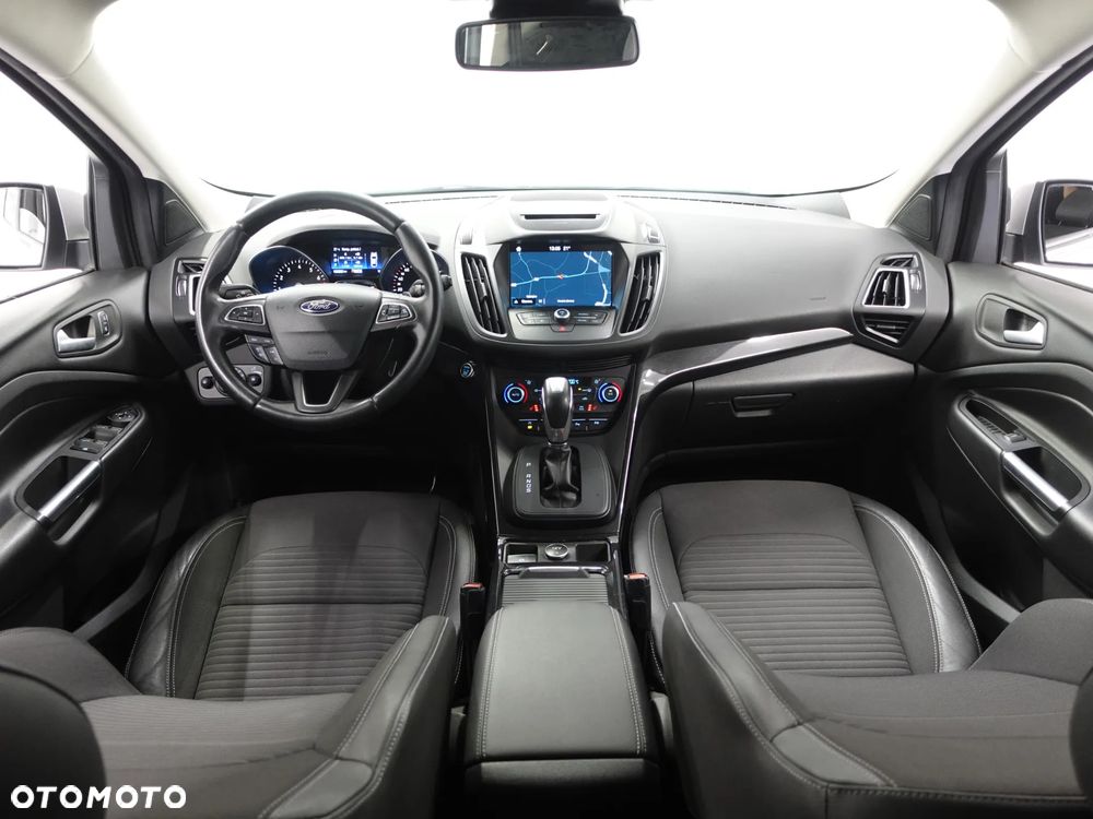 Ford Kuga - 26