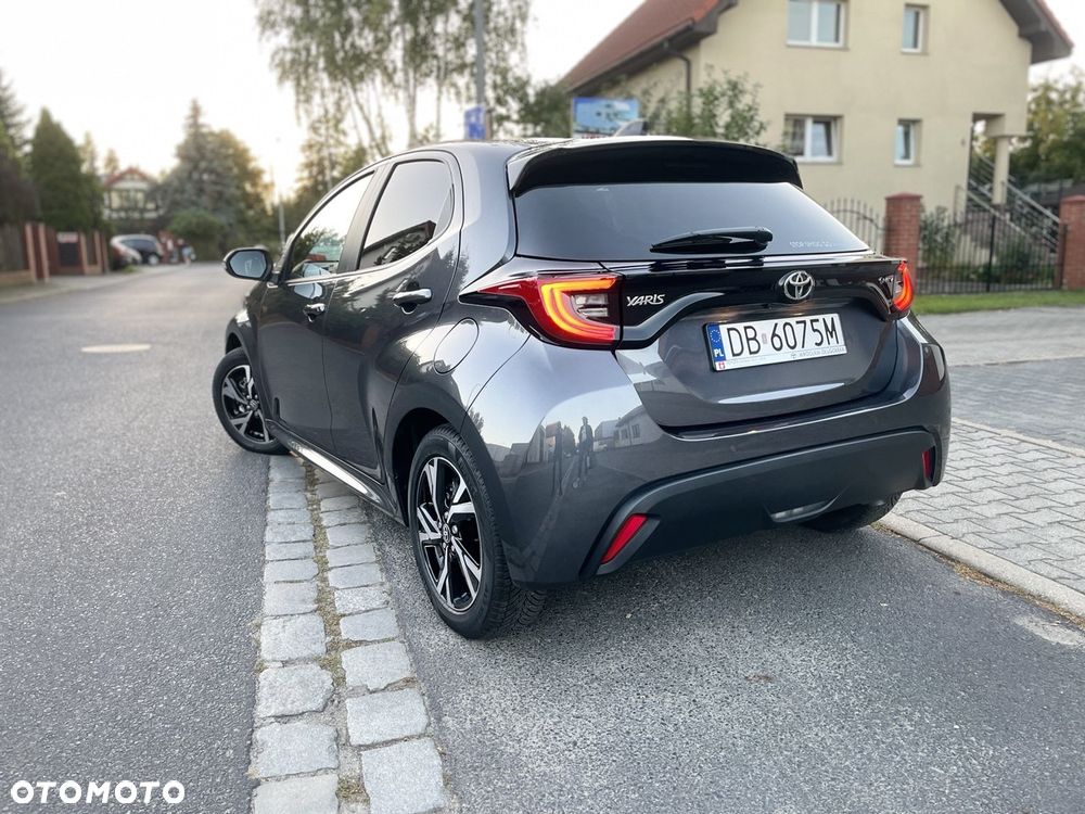Toyota Yaris Hybrid 1.5 Style - 6