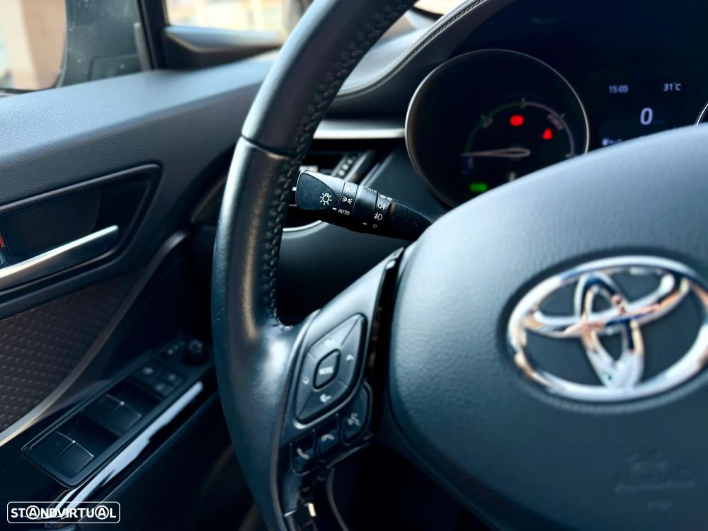 Toyota C-HR 2.0 Hybrid Exclusive - 18