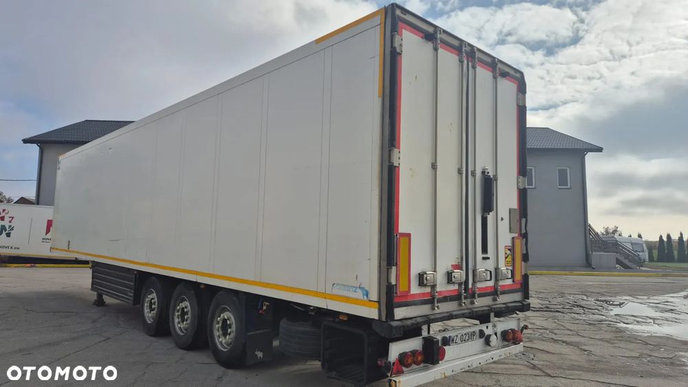 Schmitz Cargobull SKO24 - 2