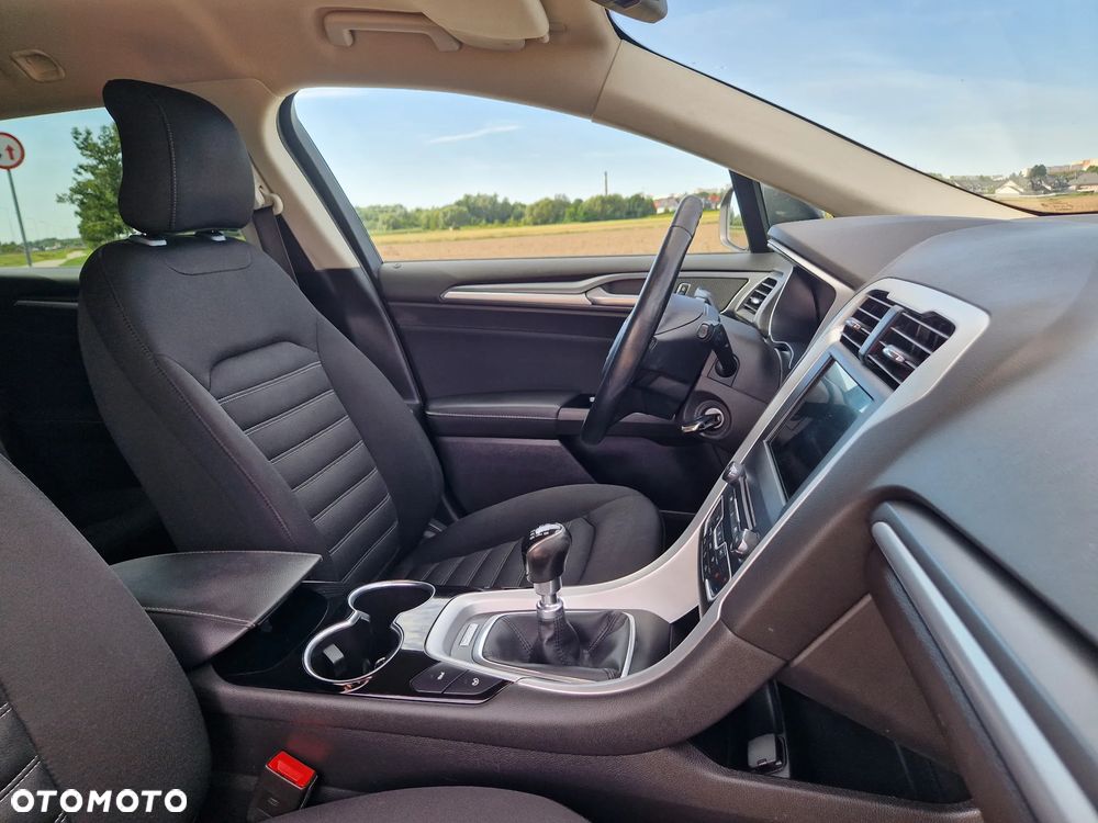 Ford Mondeo - 22