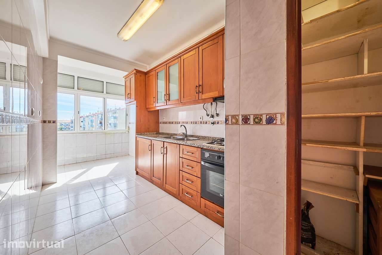 FEIJÓ - APARTAMENTO T3 COM VARANDAS - Grande imagem: 5/20