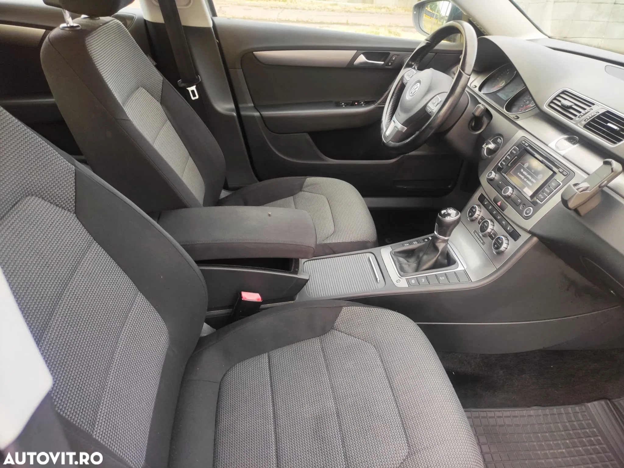 Volkswagen Passat - 7
