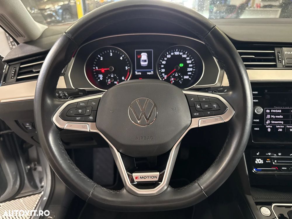 Volkswagen Passat - 17