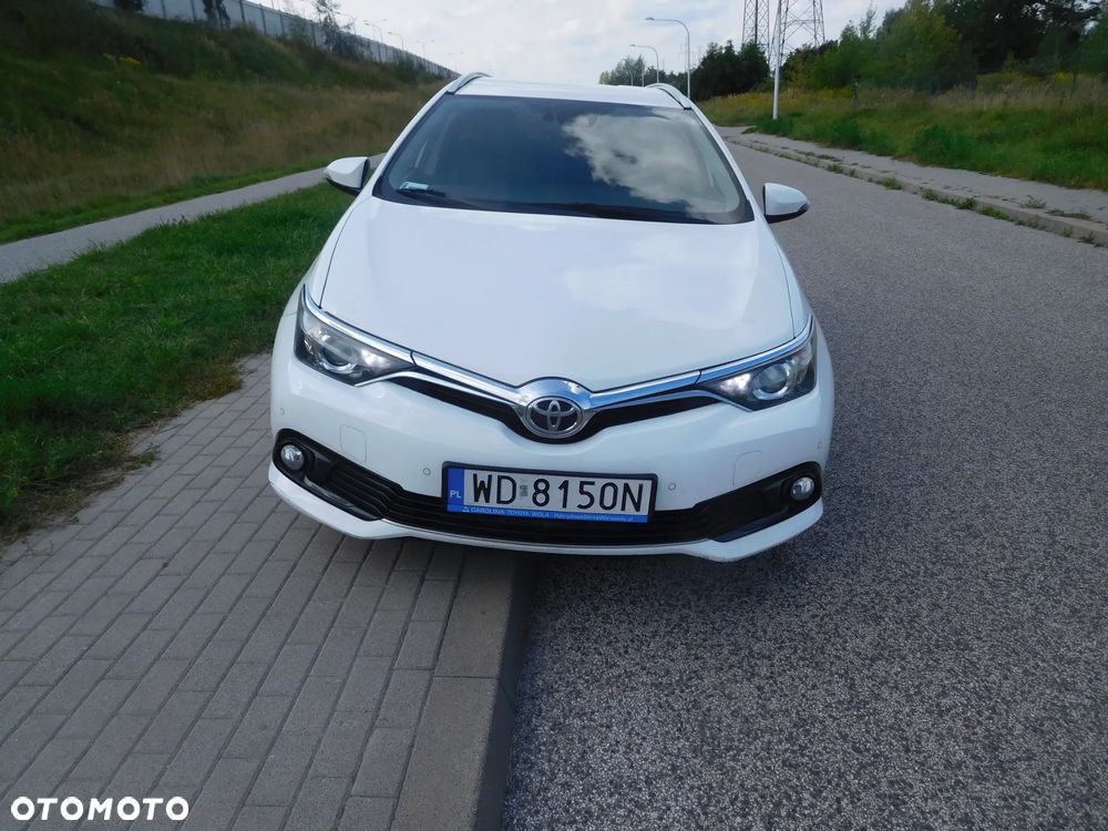 Toyota Auris 1.6 D-4D Premium - 14