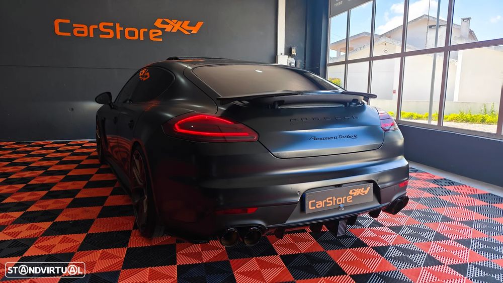 Porsche Panamera Turbo S PDK - 29