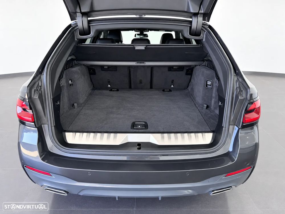 BMW 520 e Pack M - 54