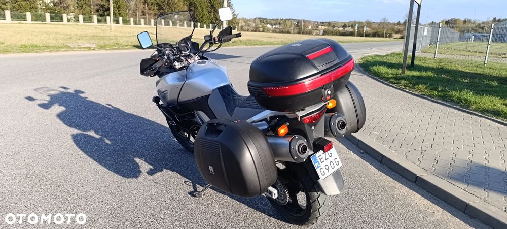 Suzuki V-STROM - 9