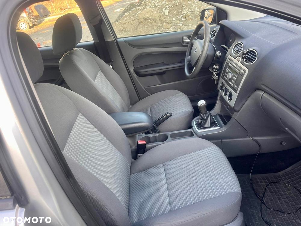Ford Focus - 12