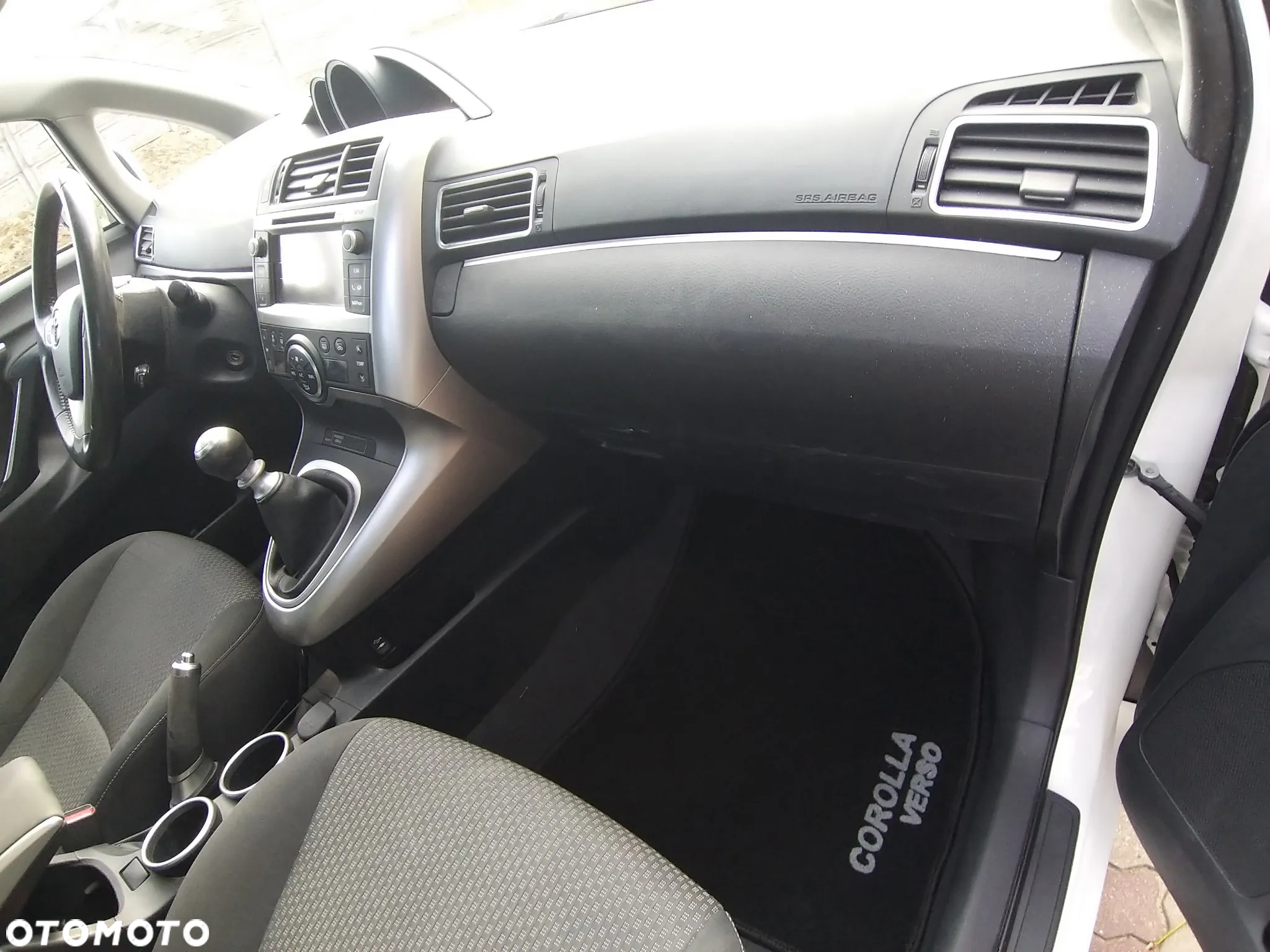 Toyota Verso 2.0 D-4D Premium - 20