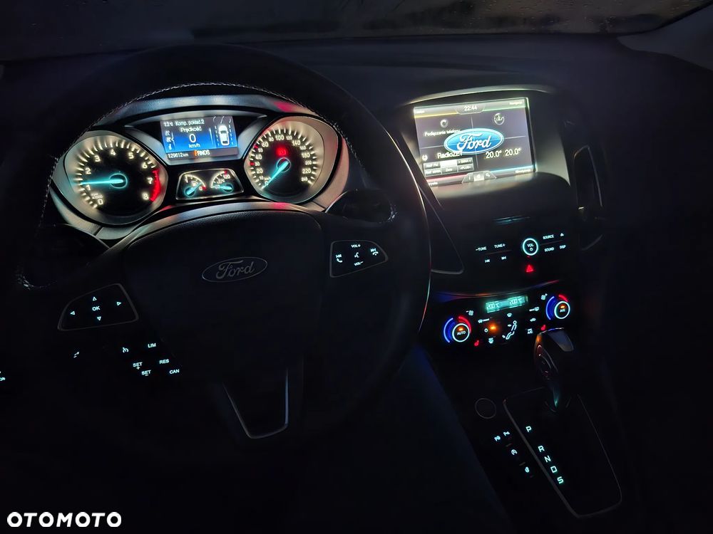 Ford Focus 1.5 EcoBoost Platinium X ASS PowerShift - 36