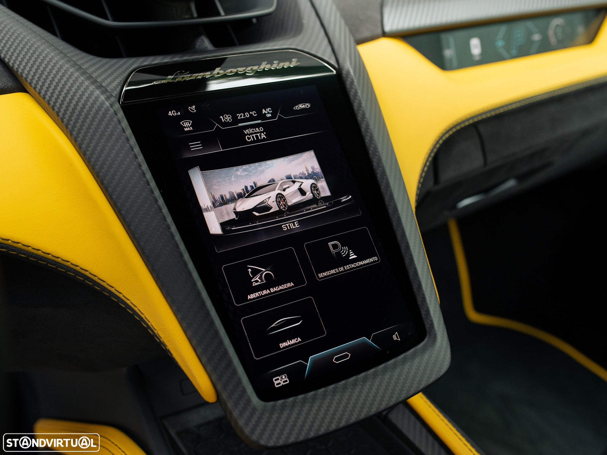 Lamborghini Revuelto - 38