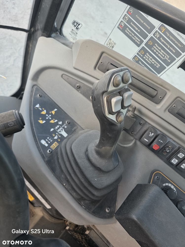 JCB 409 - 8