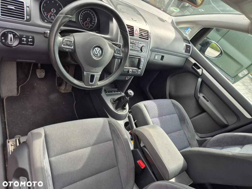 Volkswagen Touran 1.2 TSI BlueMotion Technology STYLE - 6