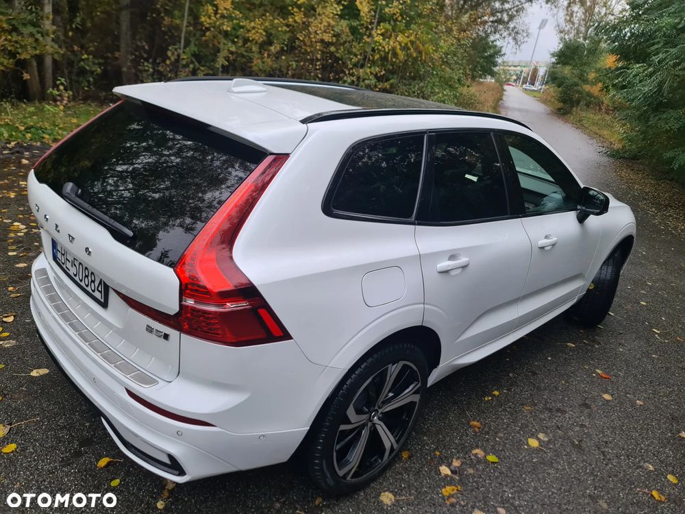 Volvo XC 60 B5 B AWD Ultimate Dark - 4
