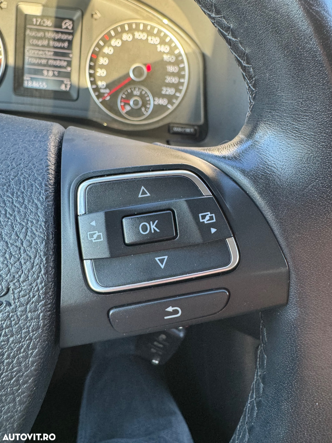 Volkswagen Golf Plus 1.6 TDI DPF Comfortline - 20
