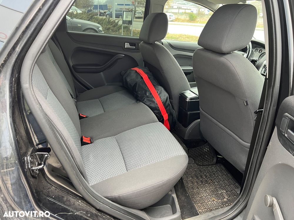 Ford Focus 1.6 TDCi DPF Sport - 5