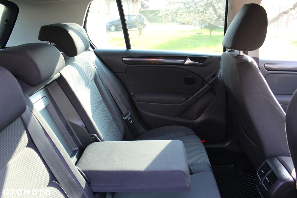 Volkswagen Golf 2.0 TDI Comfortline - 13