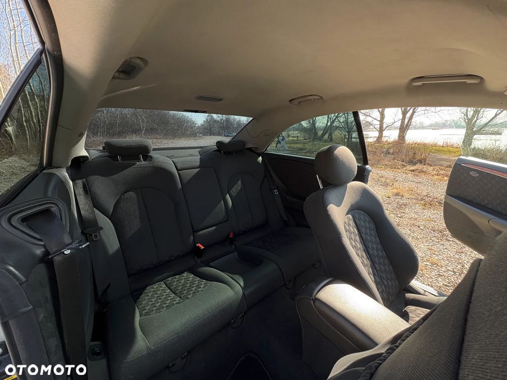 Mercedes-Benz CLK - 8