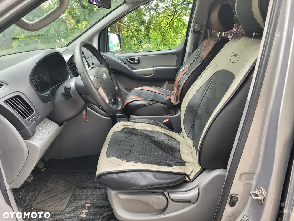 Hyundai H-1 2.5 CRDi Premium - 10