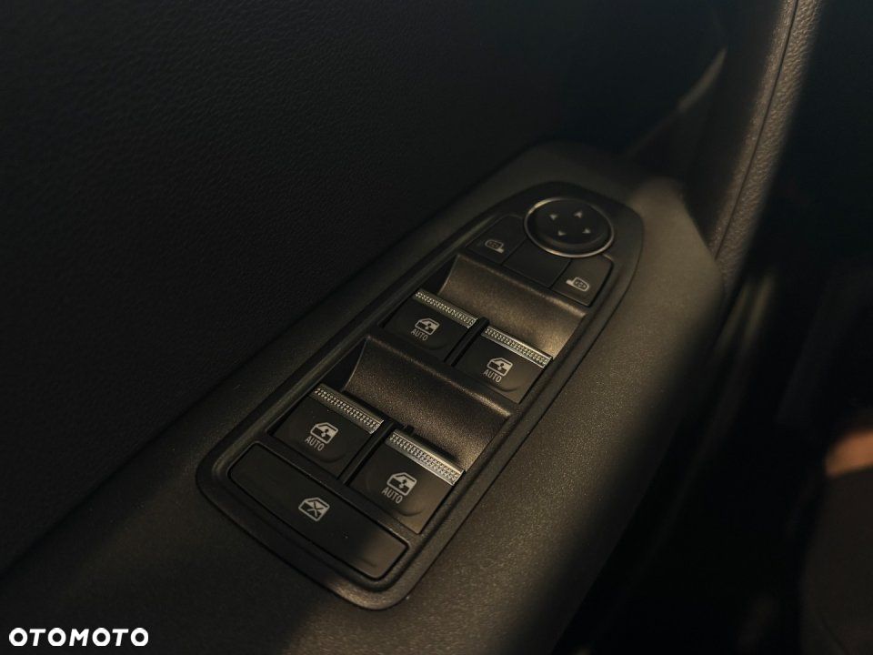Mitsubishi ASX - 15